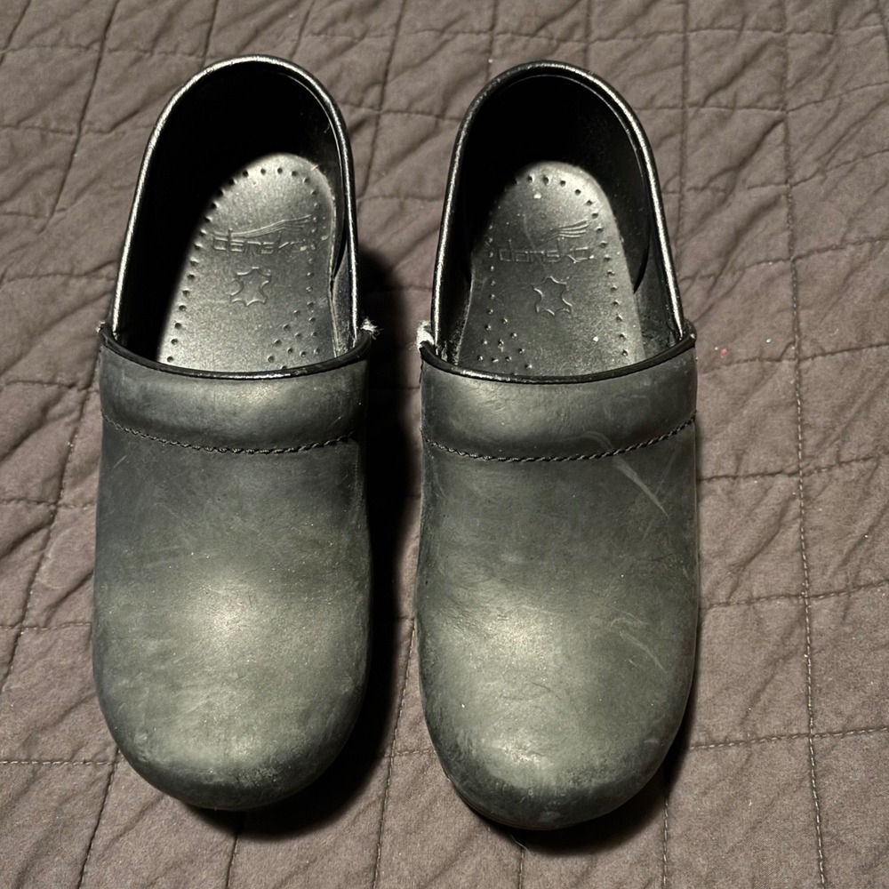 Dansko Professional Black Oiled Leather Clogs Womens Size 36 Comfort‎ Work Shoes